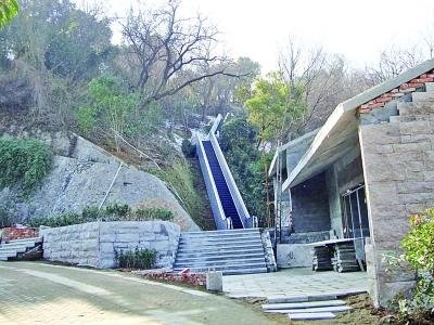 南京狮子山自动扶梯