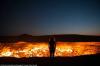 《地狱之门》，参赛者Priscilla Locke。照片为土库曼斯坦的达瓦扎火山口，著名的“地狱之门”。这个火山口已经烈焰滚滚了几十年之久，地下天然气资源丰富。