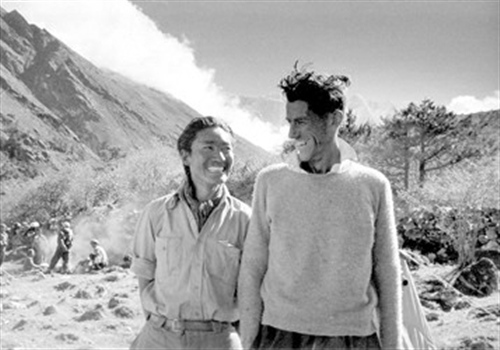 攀登珠峰不再只是勇敢者游戏更多像是做生意