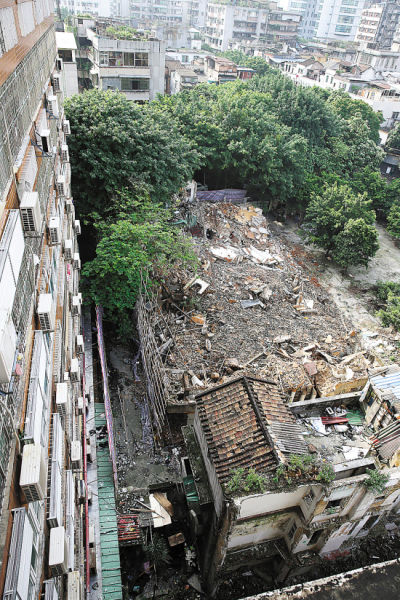金陵台、妙高台两栋民国建筑被拆除，现场只剩瓦砾一片