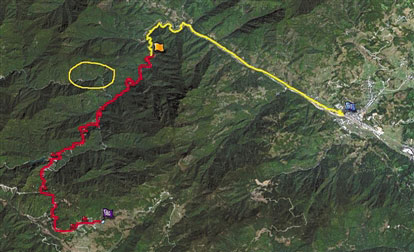 驴友穿越路线图，在实际穿越时出现偏差，图中黄圈为孩子失踪地点。 