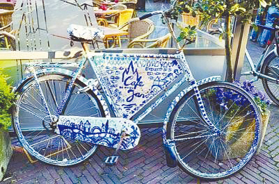 荷兰自行车装饰富有个性。