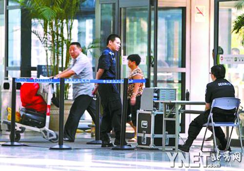 上海两大机场纷纷提高了安检等级，安检区域迁移至了候机大厅的入口  
