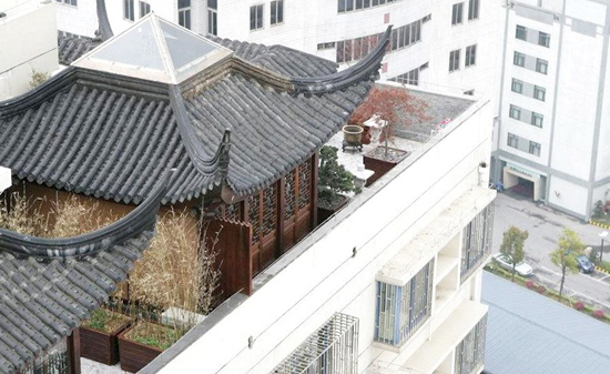 南宁一楼顶惊现