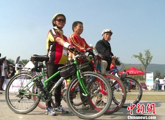 南京花甲“骑士”单车环游台湾15天花费不到两千