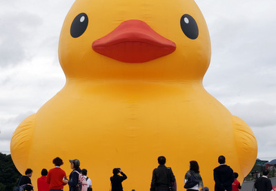 台湾一门户网站公布旅游十大热搜黄色小鸭居首