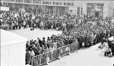 北京公交涨价争议激烈超低票价被指难以持续