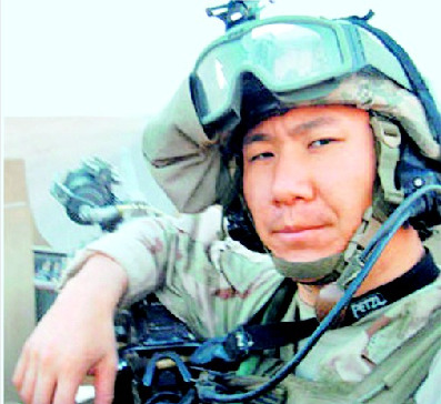马英九外甥—美国特种部队前上校指挥官余靖，称解救张安薇关键人物。