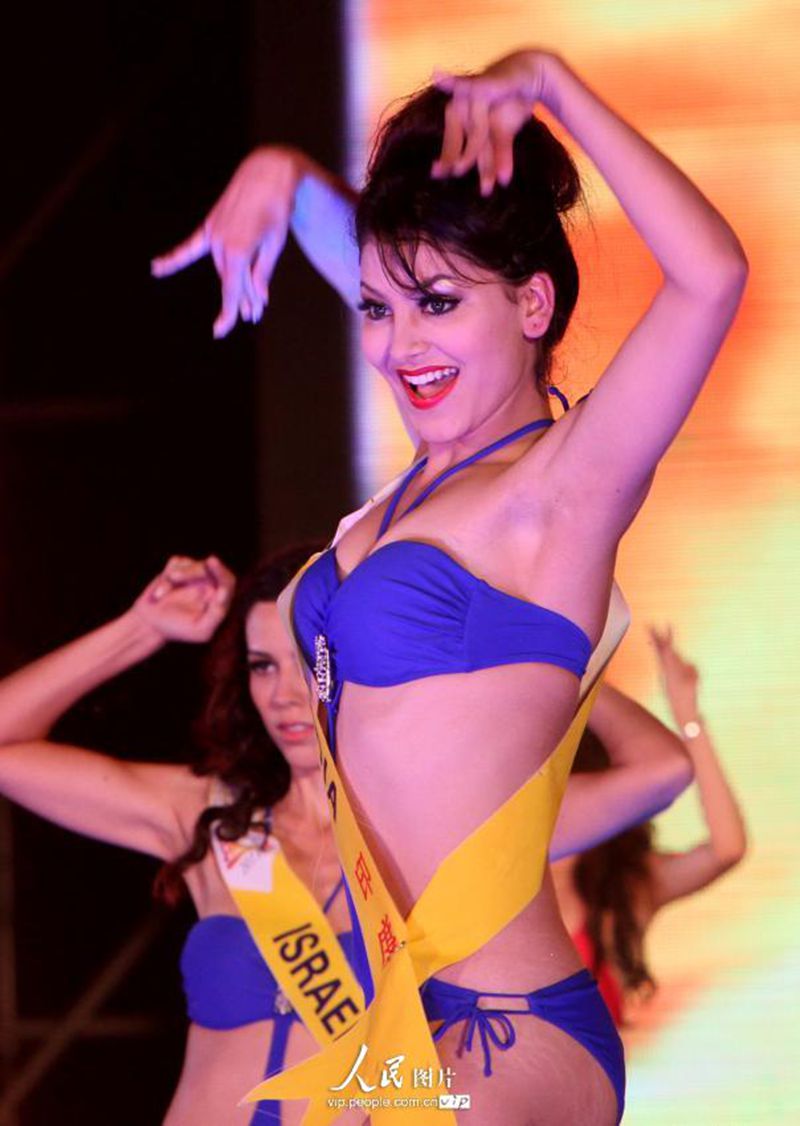2011世界旅游小姐大赛全球总冠军印度小姐尤瓦诗·瓦特娜Urvashi Rautela性感风采展示