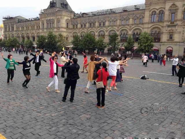中国大妈被曝在莫斯科红场跳广场舞 引来警察(图)