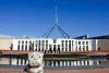 回家：旅行兔拜访了彼得故乡澳大利亚的堪培拉国会大厦。