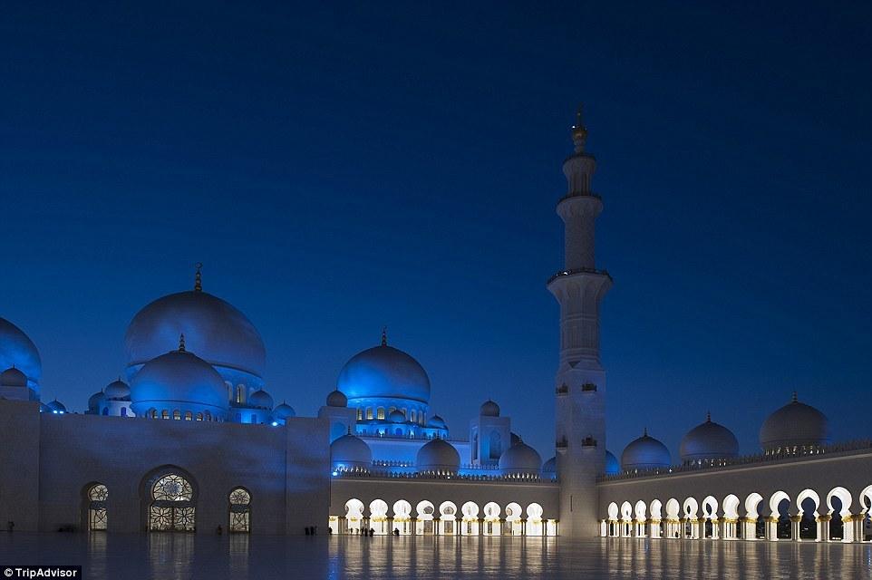 第4名：阿联酋阿布扎比大清真寺。
