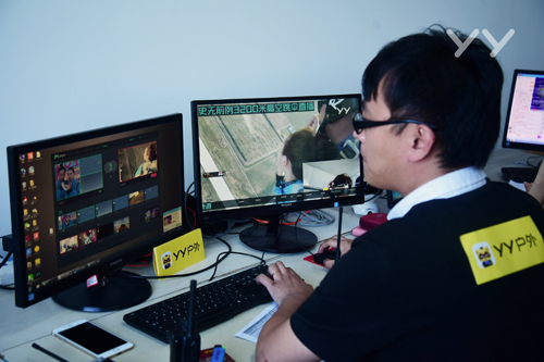 《JUMP！女主播》，最强美女高空跳伞直播节目YY上线