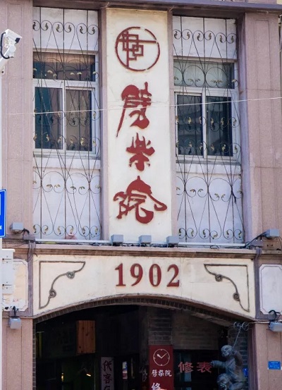 1526456653834112.jpg 9.webp.jpg