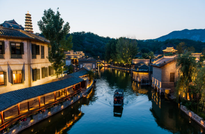 长城下的碧水小镇 ,以花为期,赴一场春天的约会 户外 第12张