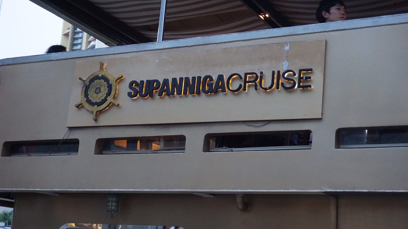 2019曼谷新玩法打卡:湄南河上看落日,享受香槟和泰国传统美食—东北料理