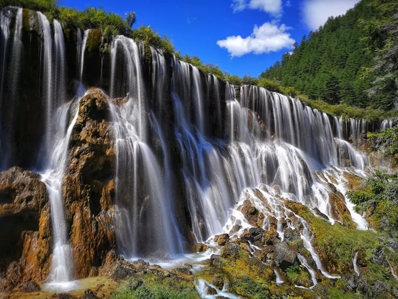 地震前的诺日朗瀑布  本文图片均来自北青深一度微信公号