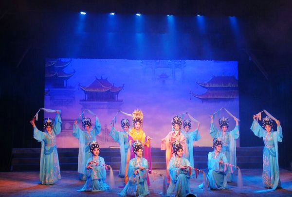 粤剧《宝莲灯》