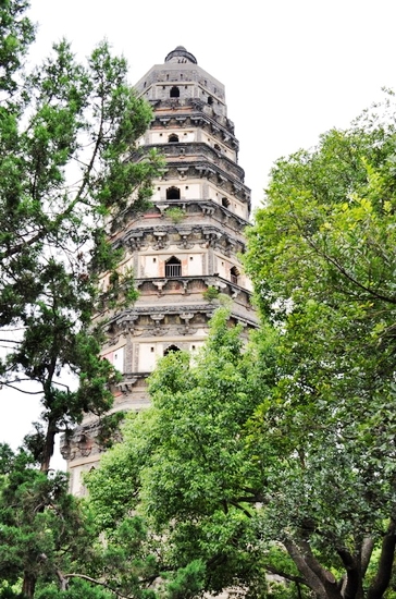 虎丘塔