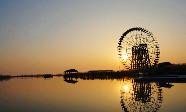 苏州太湖公园暮色